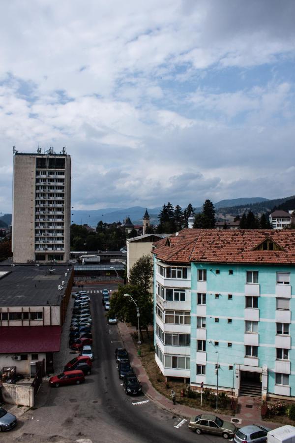 Eurocomfort Apartments Piatra Neamt Ngoại thất bức ảnh
